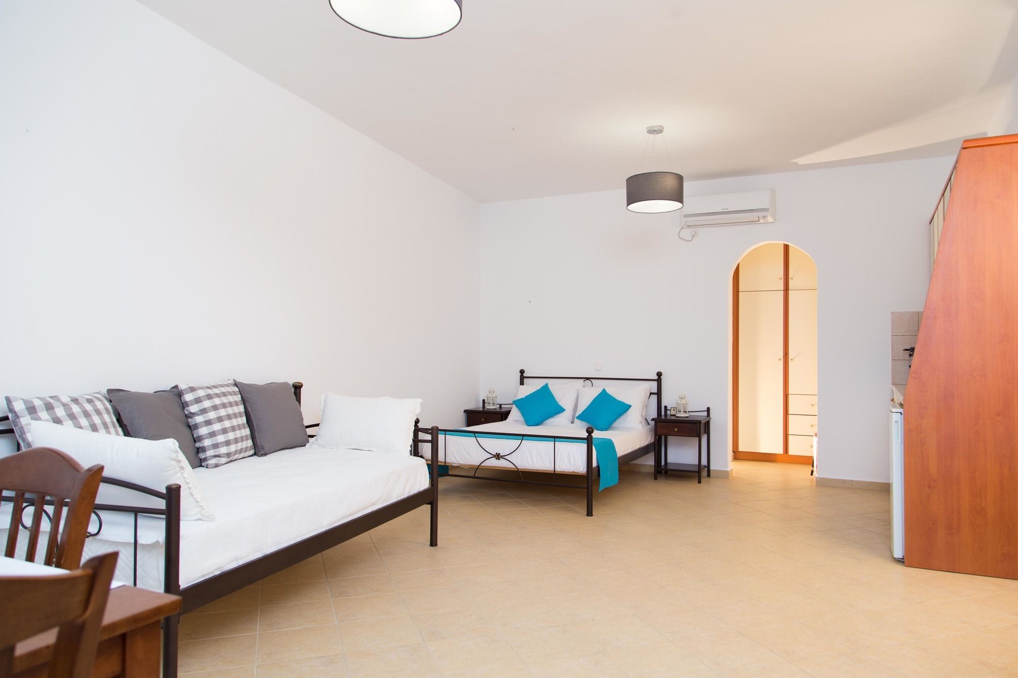 Aelia Suites อาโกรตีรี ภายนอก รูปภาพ